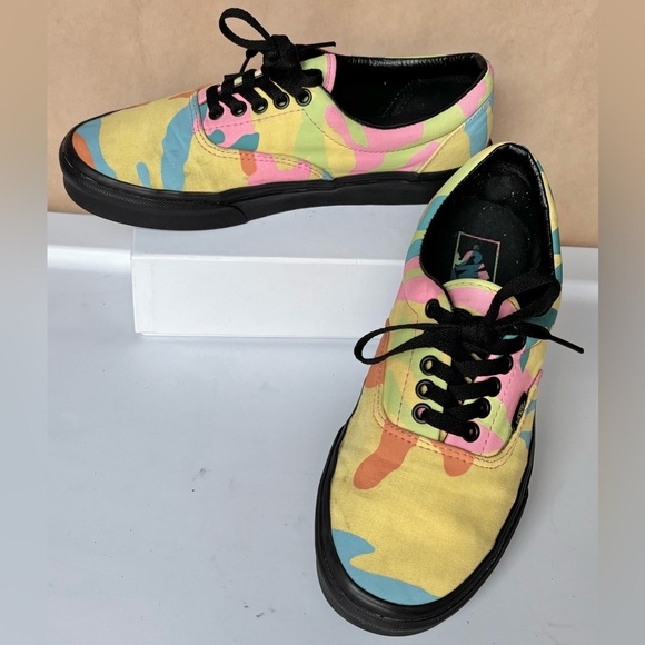 Vans Era 'Neon Camo' Canvas Off the Wall Sneakers Style 721356 in Yellow Size 9